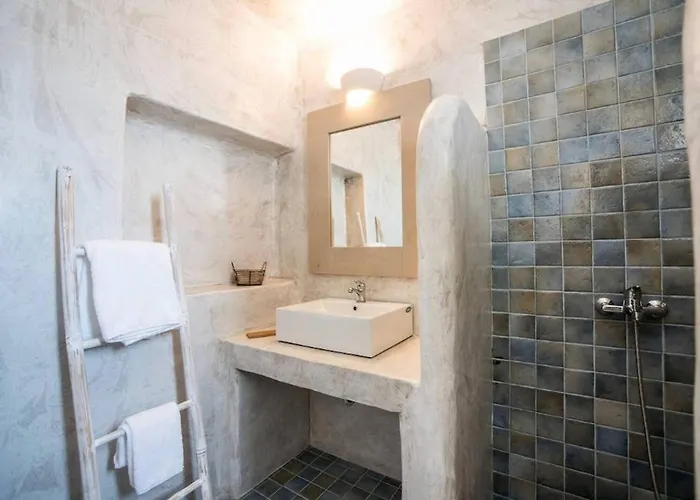 Refreshing Bright Near The * Livadia (Paros)