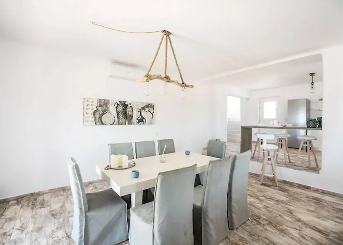 Refreshing Bright Near The Livadia (Paros)