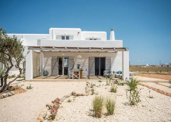 Refreshing Bright Near The Villa